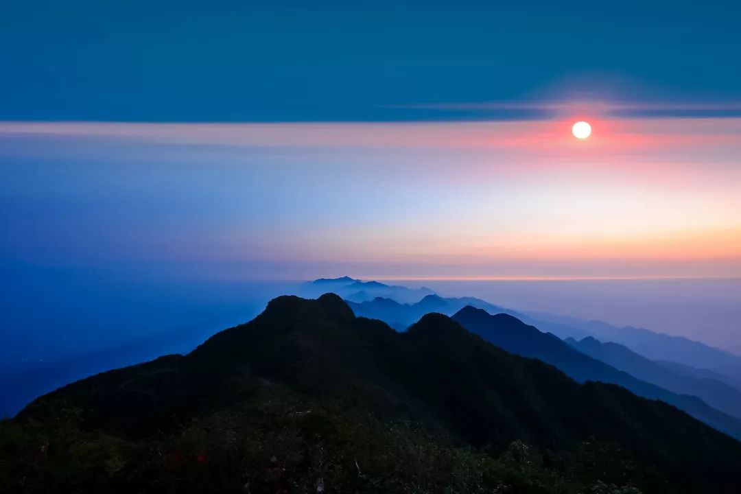 华蓥山海拔最高多少米(华蓥山简介)