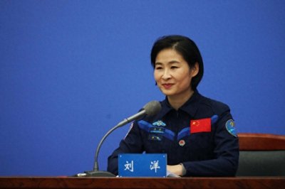 ​中国女航天员有哪几位(中国登上太空的女宇航员)