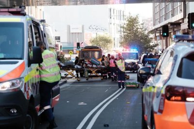 ​澳大利亚一购物中心发生持刀行凶事件，已致6人死亡