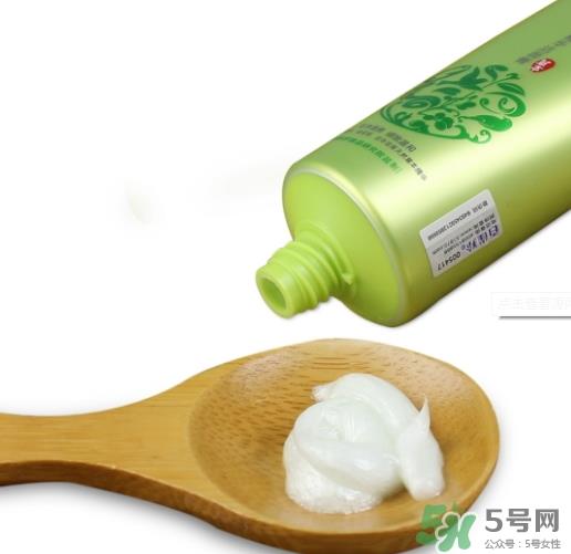 洁面膏和洁面乳的区别 洁面膏的功效作用