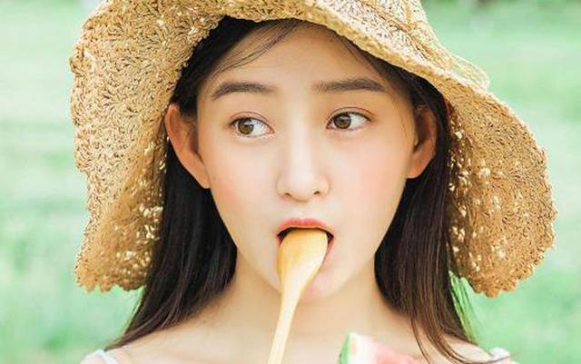 男生眼里女生的3种标准脸型，第3种几乎看不到！