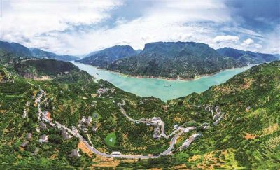 ​巫山 稳步探索山区库区强县富民路