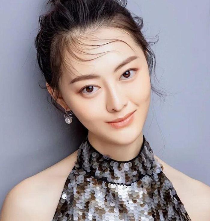 陈道明女儿陈格自杀（陈道明女儿陈格离婚了吗）