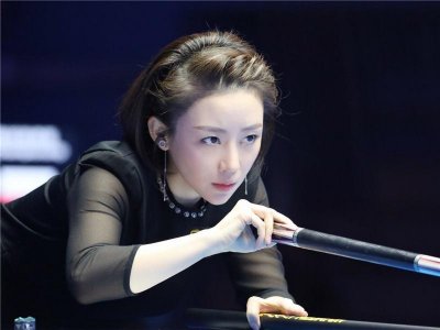 ​“9球天后”潘晓婷，38岁仍未婚，身价上亿座驾却很低调！