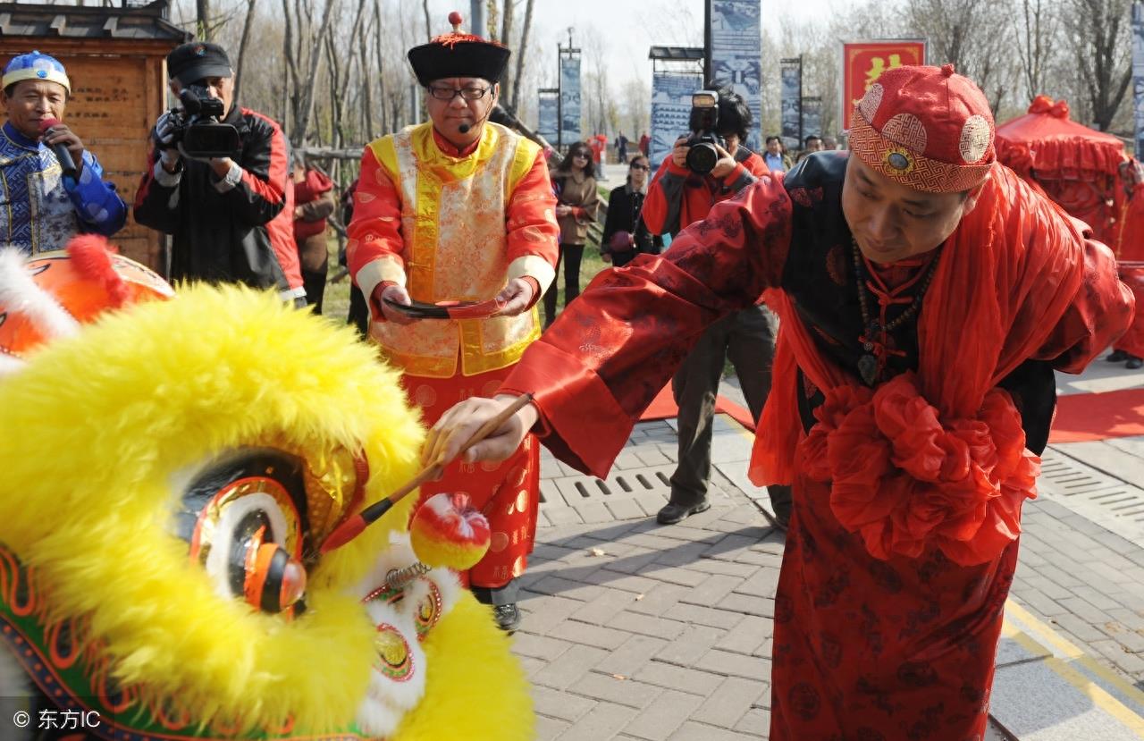 满族的婚礼习俗