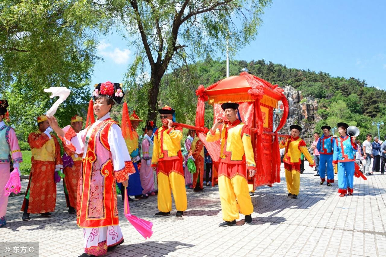 满族的婚礼习俗